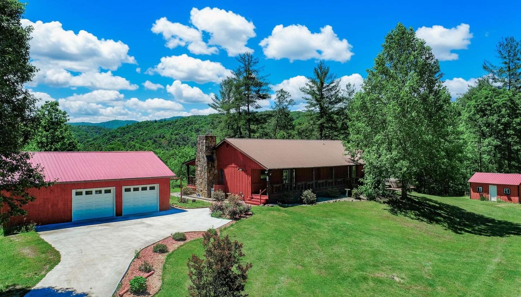 6.62 Acres of Land with Home for Sale in Del Rio, Tennessee