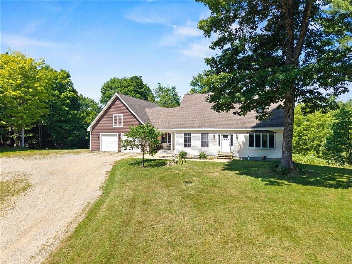 5.74 Acres of Land with Home for Sale in North Yarmouth Town, Maine