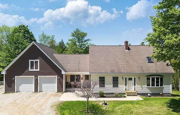 5.74 Acres of Land with Home for Sale in North Yarmouth Town, Maine