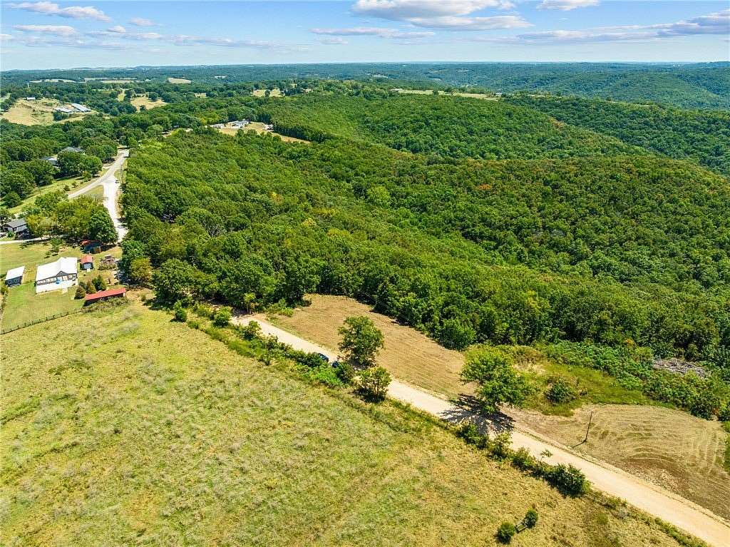 1 Acre of Residential Land for Sale in Omaha, Arkansas