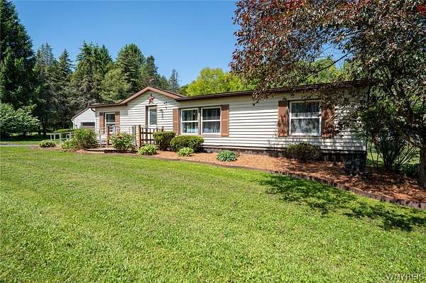 3 Acres of Land with Home for Sale in Varysburg, New York