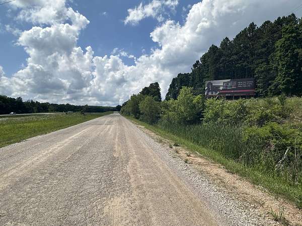 5.56 Acres of Mixed-Use Land for Sale in Mountain Grove, Missouri