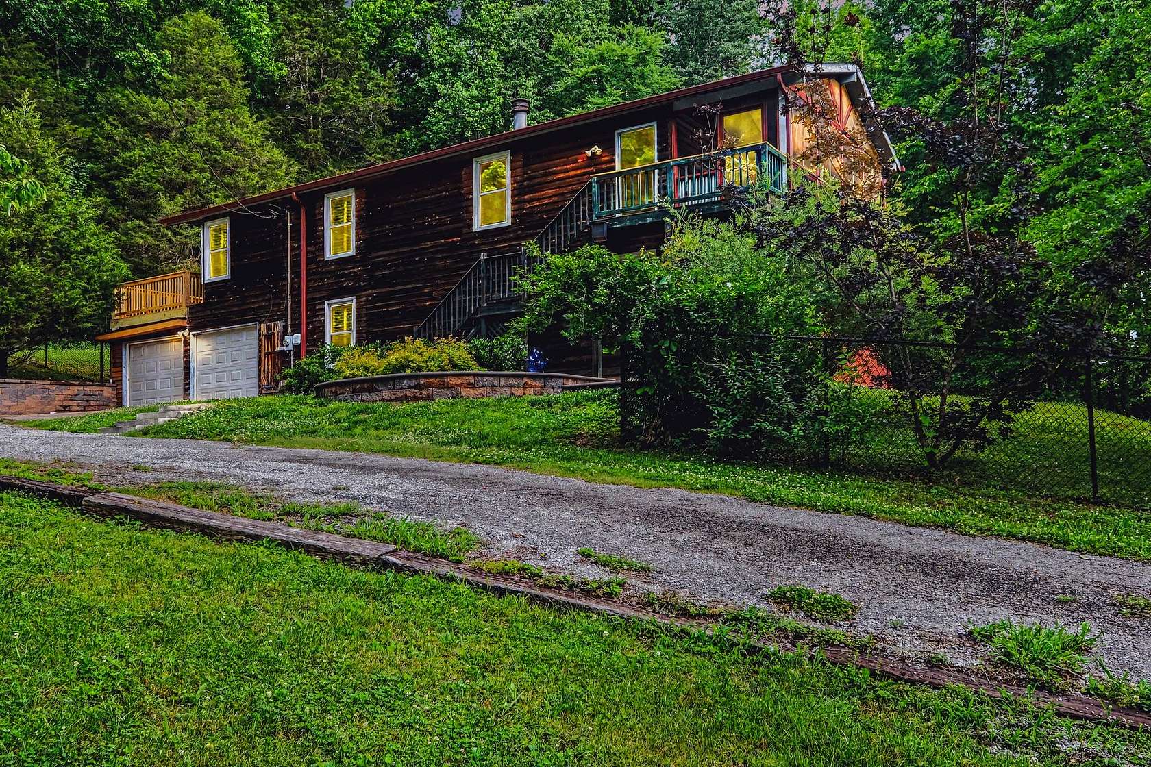 4.16 Acres of Land with Home for Sale in Pegram, Tennessee
