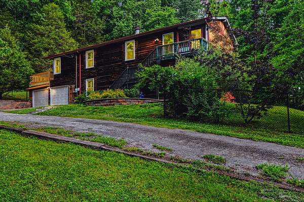 4.16 Acres of Land with Home for Sale in Pegram, Tennessee