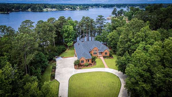 2.65 Acres of Land with Home for Sale in Sparta, Georgia
