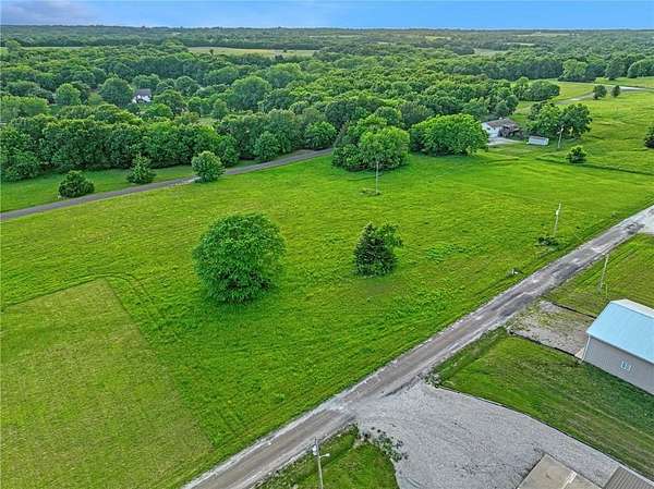 0.36 Acres of Residential Land for Sale in Gallatin, Missouri