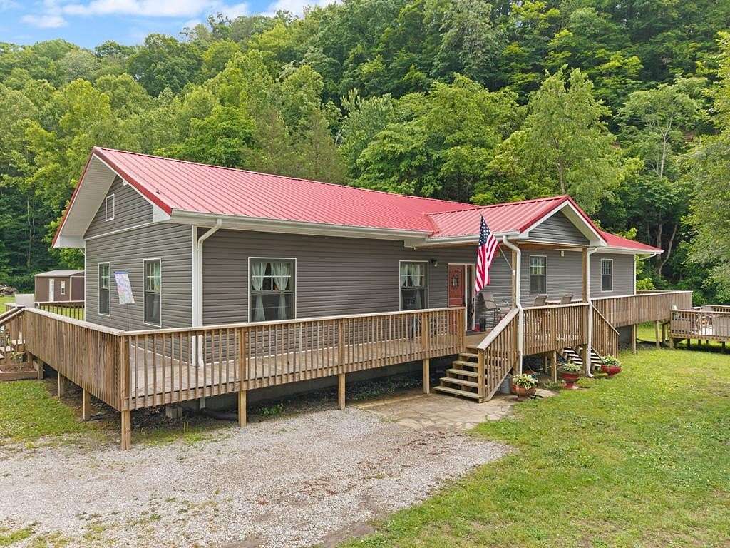 5.26 Acres of Land with Home for Sale in Pikeville, Kentucky