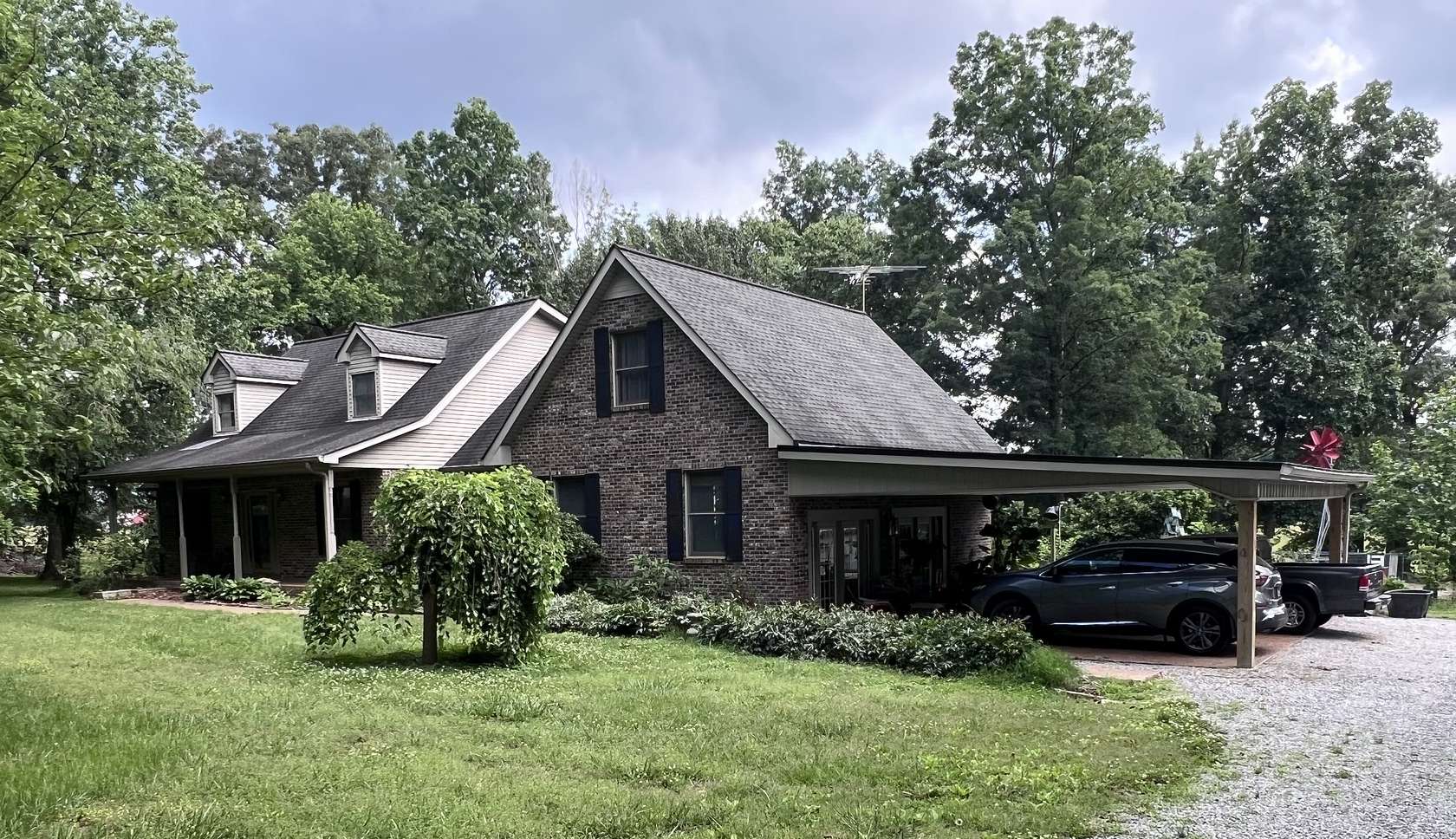 5.39 Acres of Land with Home for Auction in Springfield, Tennessee