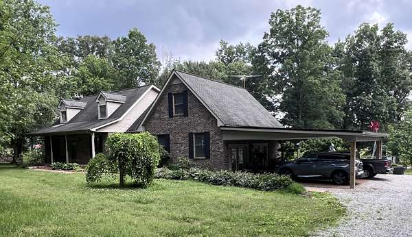 5.39 Acres of Land with Home for Auction in Springfield, Tennessee