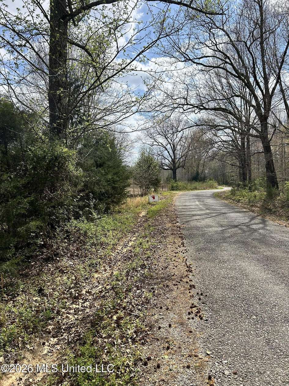 6.52 Acres of Land for Sale in Byhalia, Mississippi