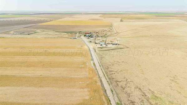 3,143 Acres of Land with Home for Sale in Stratford, Texas