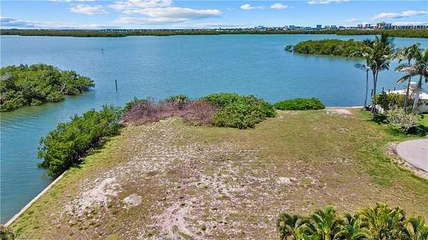 0.34 Acres of Residential Land for Sale in Naples, Florida