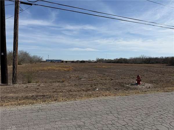 3 Acres of Mixed-Use Land for Sale in George West, Texas