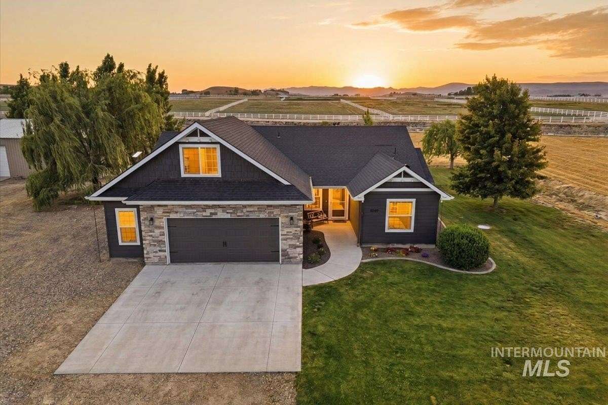 5.68 Acres of Land with Home for Sale in Marsing, Idaho