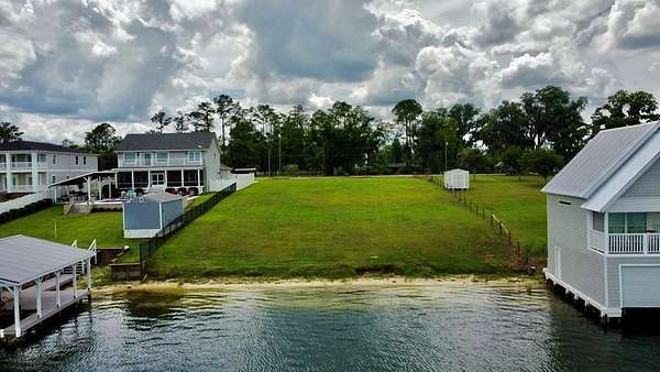 0.68 Acres of Residential Land for Sale in Lake Park, Georgia