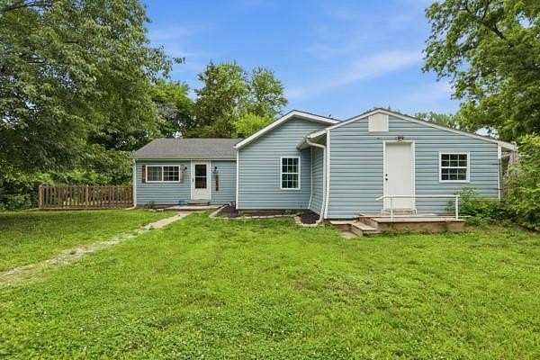 2.4 Acres of Land with Home for Sale in Independence, Missouri