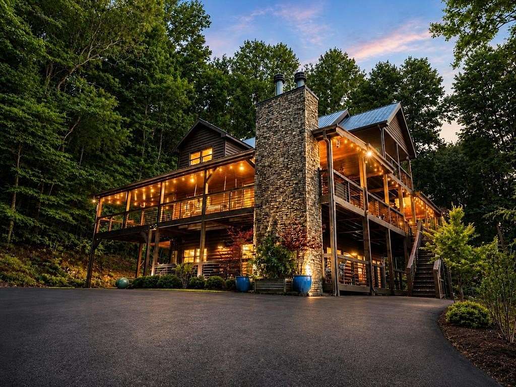 1.75 Acres of Land with Home for Sale in Blue Ridge, Georgia