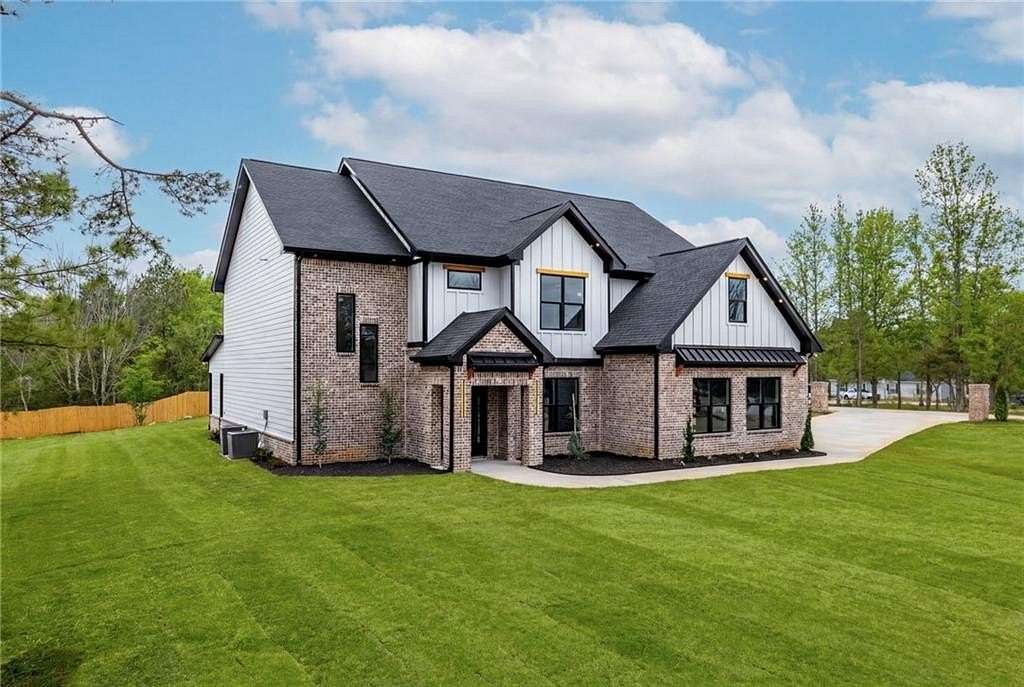 1.57 Acres of Land with Home for Sale in Pendergrass, Georgia