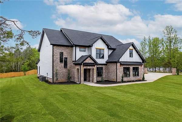 1.57 Acres of Land with Home for Sale in Pendergrass, Georgia