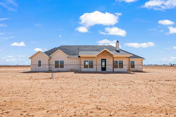 10 Acres of Land with Home for Sale in Lubbock, Texas