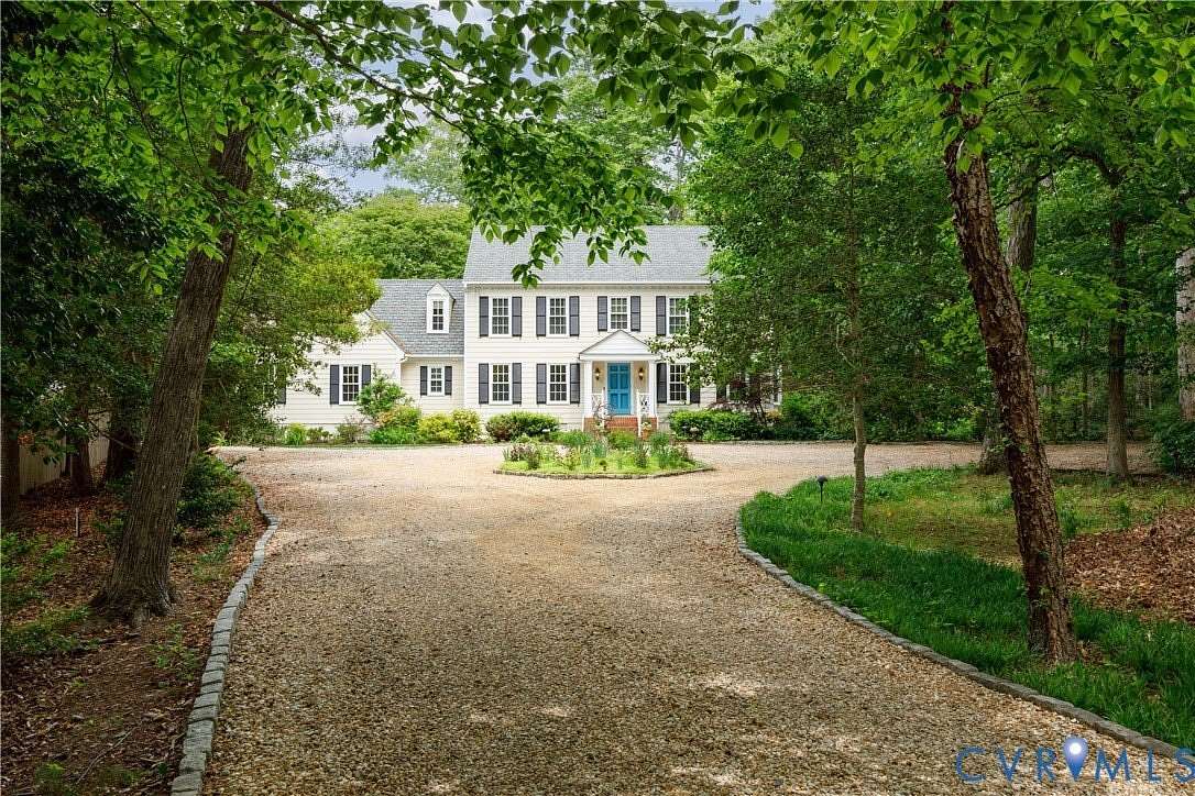 1.66 Acres of Land with Home for Sale in Richmond, Virginia
