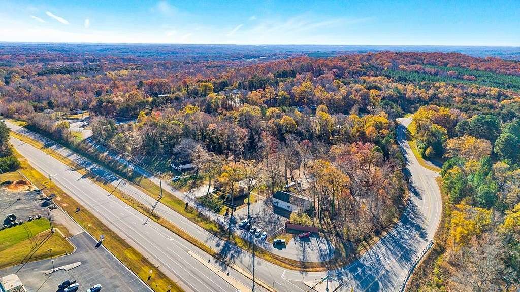 5.5 Acres of Improved Commercial Land for Sale in Danville, Virginia