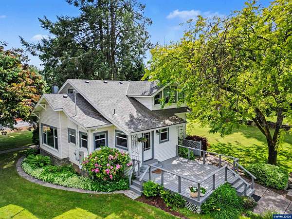 4 Acres of Land with Home for Sale in Dayton, Oregon