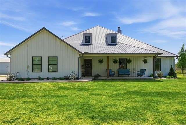 1.5 Acres of Land with Home for Sale in Porter, Oklahoma