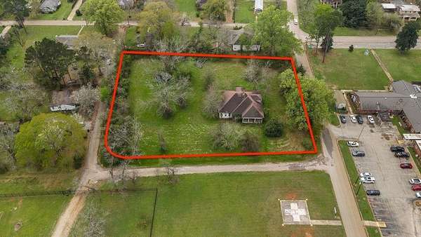 1.32 Acres of Residential Land for Sale in San Augustine, Texas