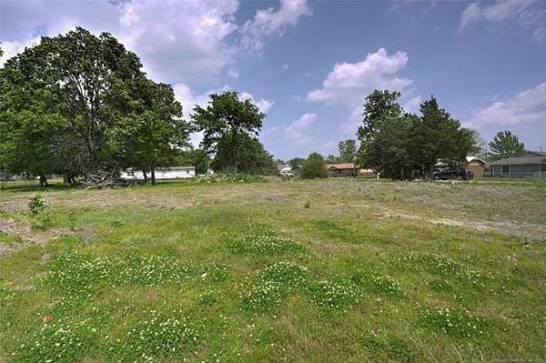 0.32 Acres of Residential Land for Sale in Wagoner, Oklahoma