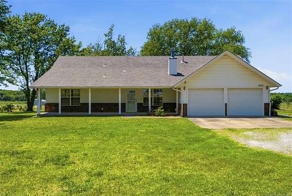 4.82 Acres of Land with Home for Sale in Porter, Oklahoma