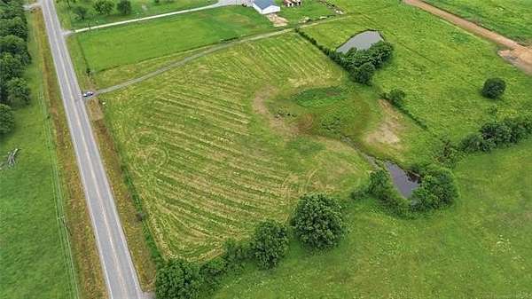 7.5 Acres of Residential Land for Sale in Tahlequah, Oklahoma