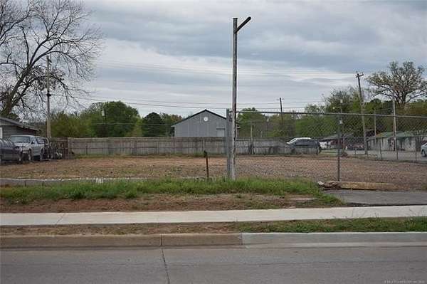 0.3 Acres of Land for Sale in Tahlequah, Oklahoma