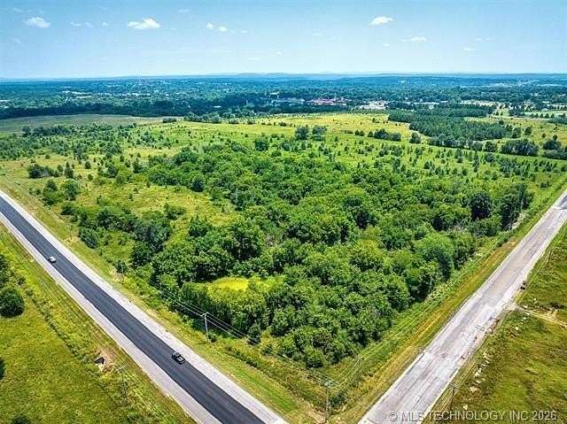 188 Acres of Mixed-Use Land for Sale in Tahlequah, Oklahoma