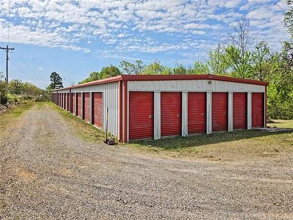 2.19 Acres of Improved Mixed-Use Land for Sale in Park Hill, Oklahoma