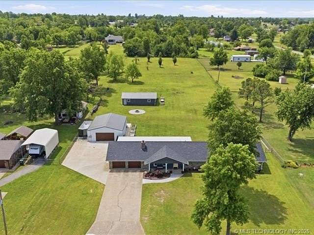 2.33 Acres of Land with Home for Sale in Sapulpa, Oklahoma