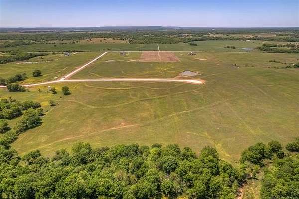 10 Acres of Land for Sale in Porter, Oklahoma