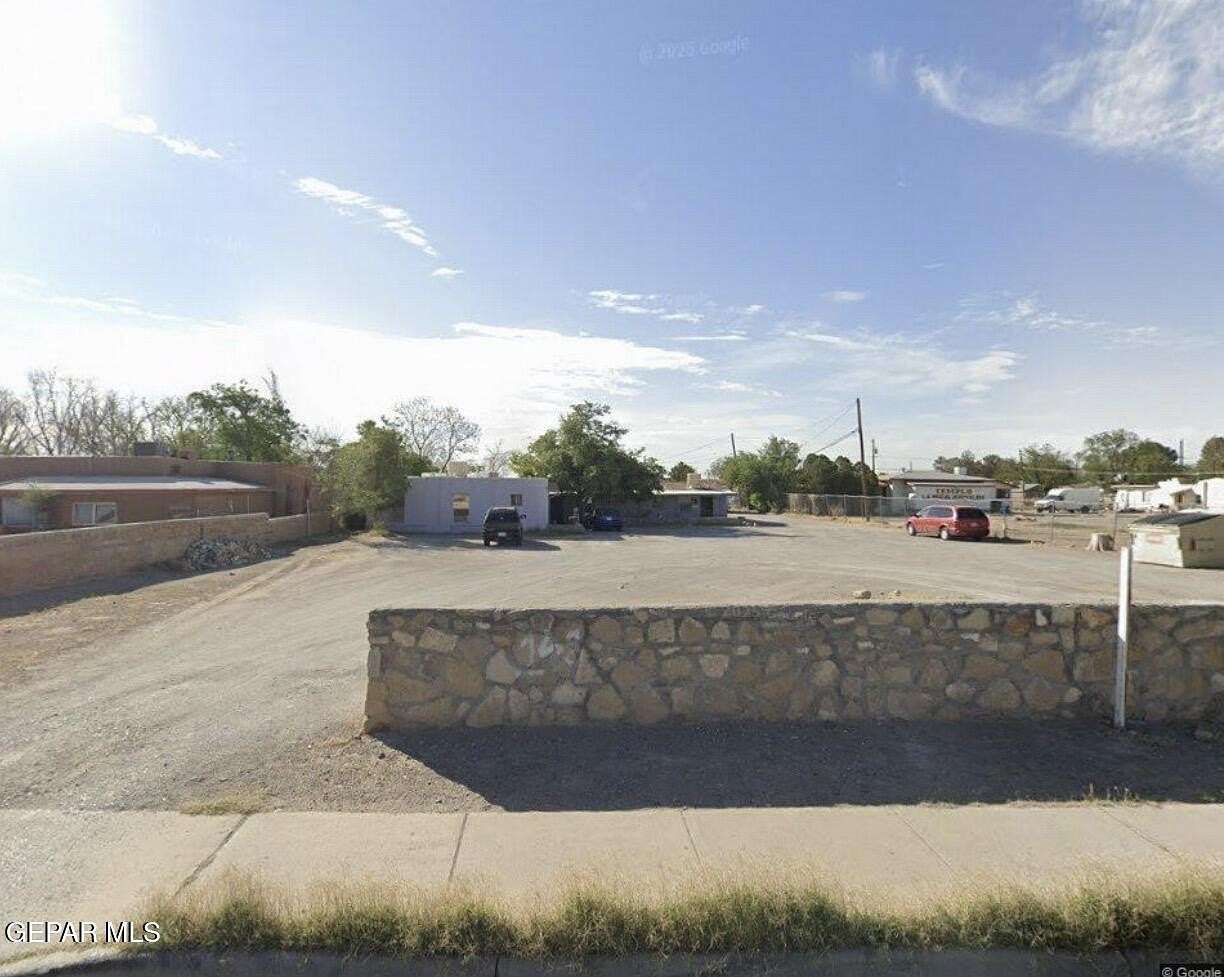 0.6 Acres of Mixed-Use Land for Sale in El Paso, Texas