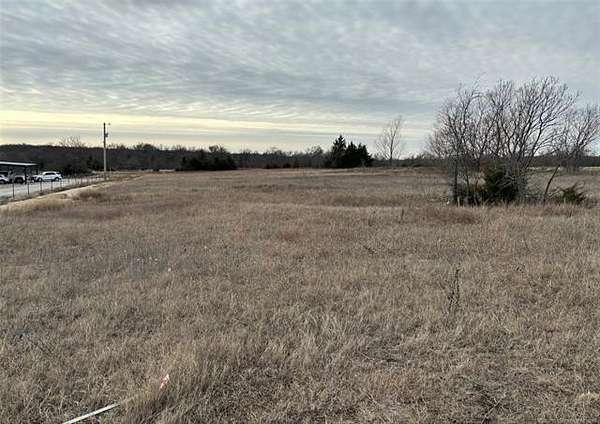1 Acre of Residential Land for Sale in Kingston, Oklahoma
