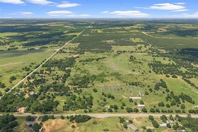 22 Acres of Recreational Land with Home for Sale in Loco, Oklahoma