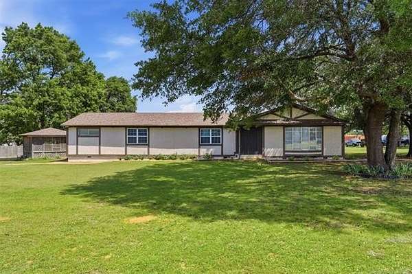 1.62 Acres of Land with Home for Sale in Durant, Oklahoma