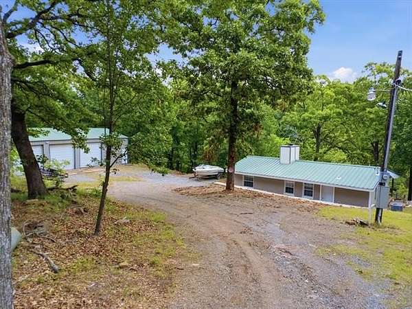 1.5 Acres of Land with Home for Sale in Hulbert, Oklahoma