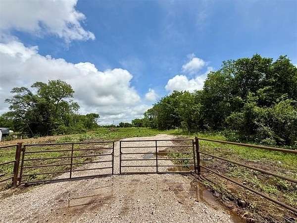 5.23 Acres of Mixed-Use Land for Sale in Tulsa, Oklahoma