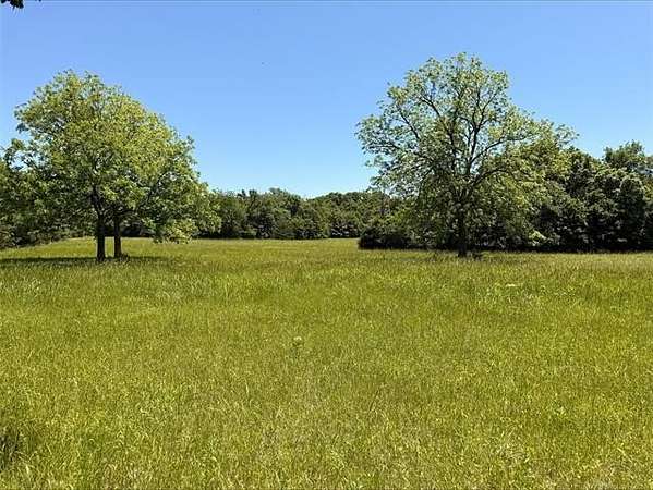 10 Acres of Recreational & Residential Land for Sale in Wagoner, Oklahoma