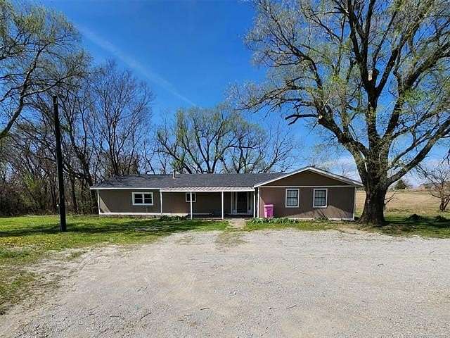 10 Acres of Land with Home for Sale in Bartlesville, Oklahoma