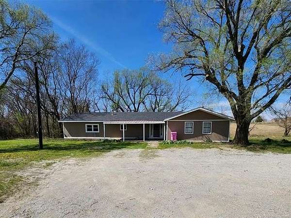 10 Acres of Land with Home for Sale in Bartlesville, Oklahoma