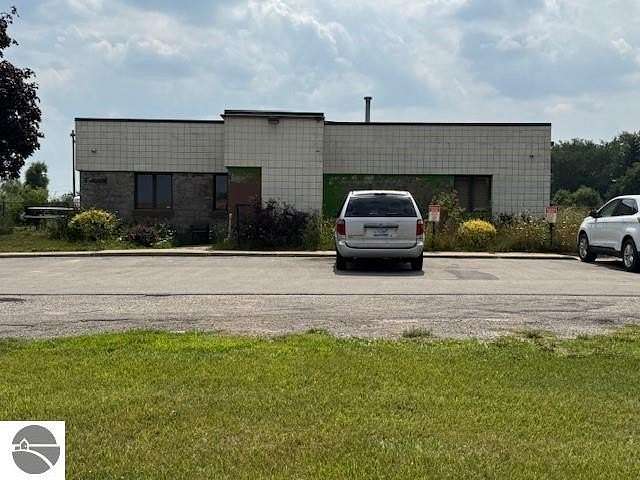 3.5 Acres of Improved Commercial Land for Sale in Mount Pleasant, Michigan