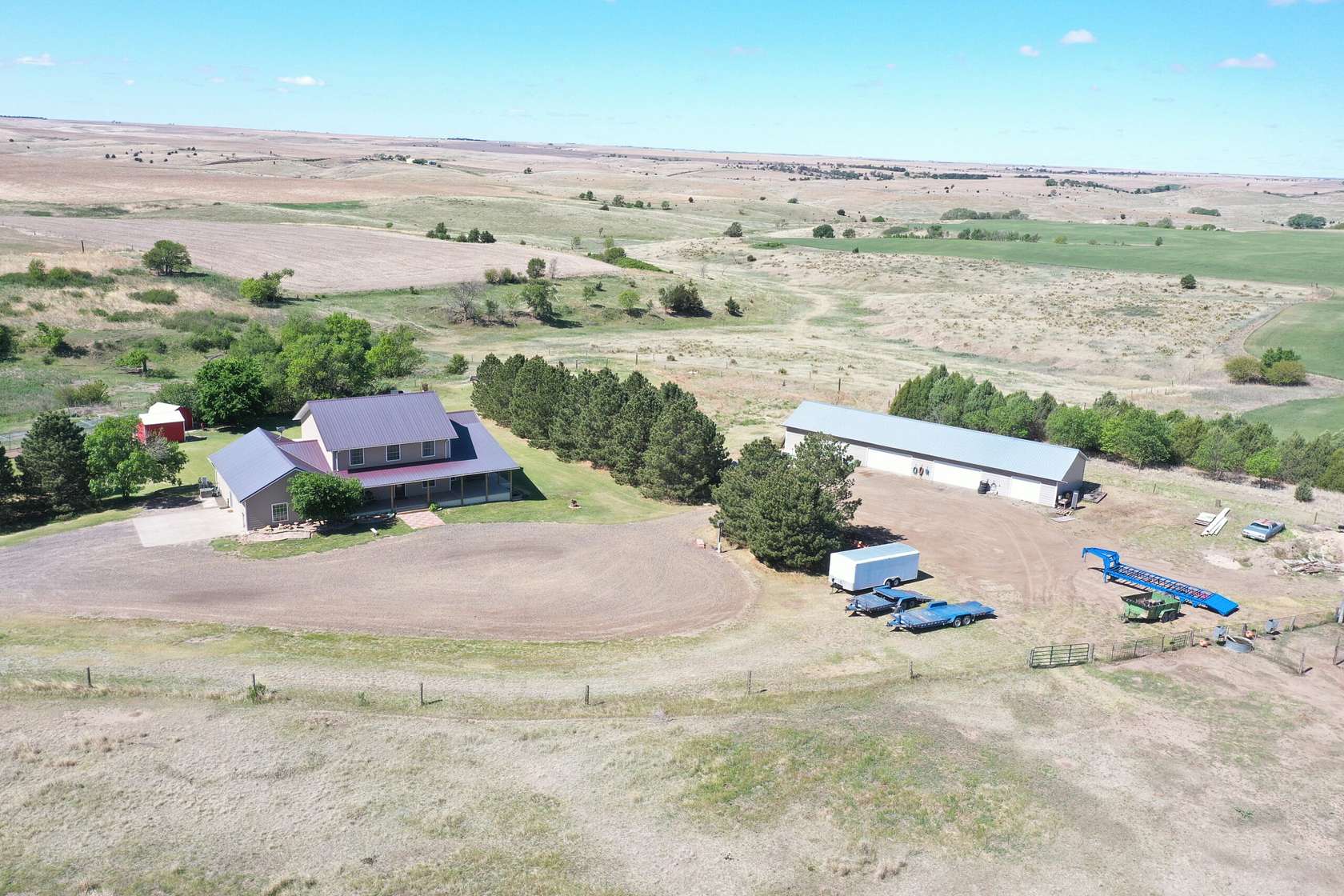 23.5 Acres of Land with Home for Sale in McCook, Nebraska