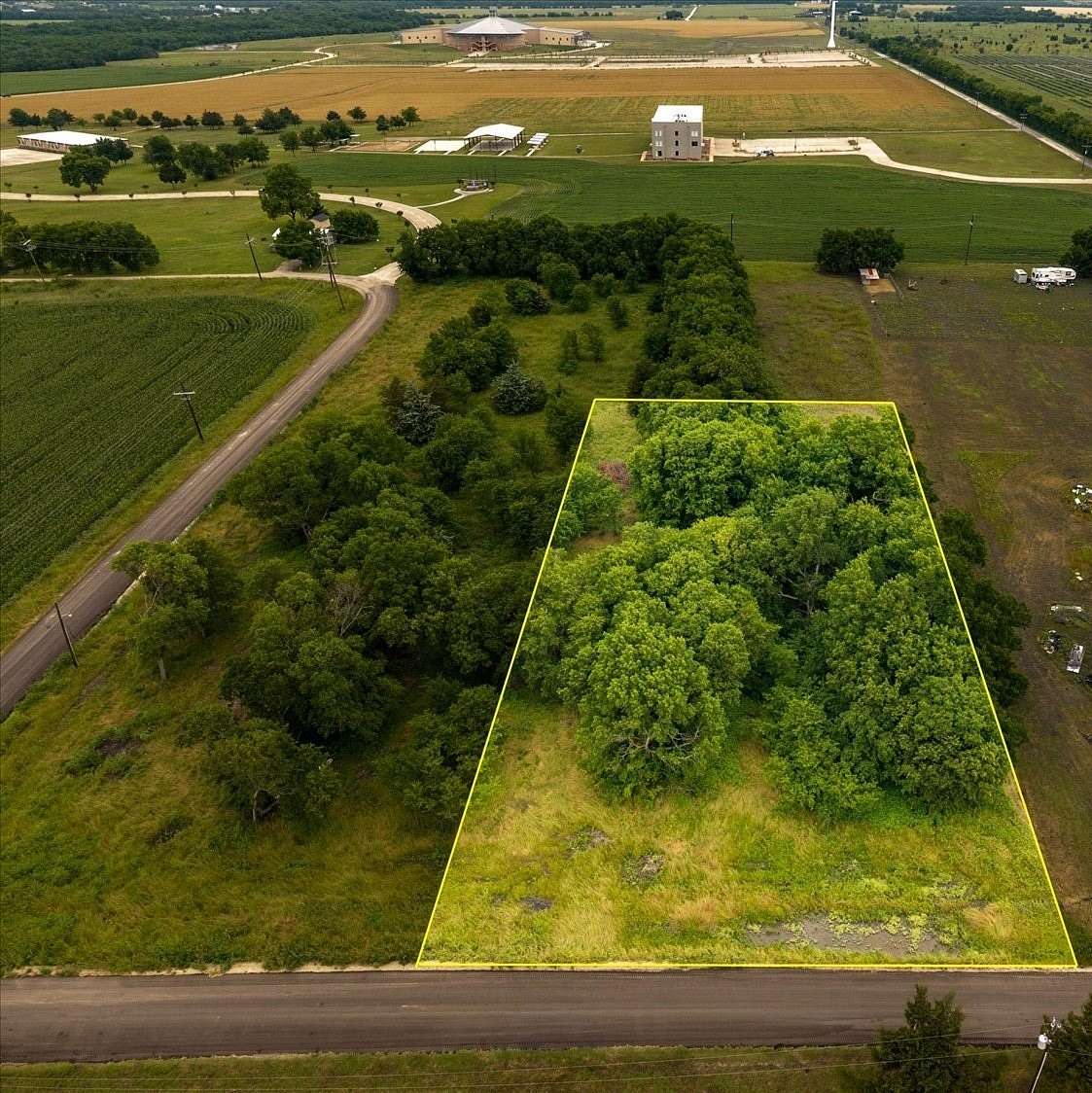 1 Acre of Residential Land for Sale in Greenville, Texas