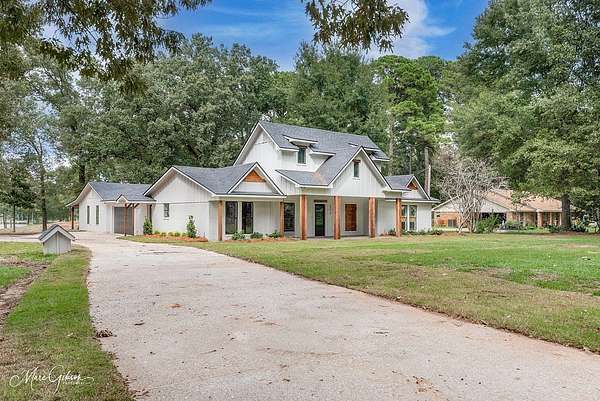 1.88 Acres of Land with Home for Sale in Benton, Louisiana